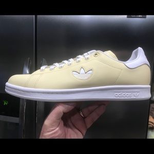 New! adidas ORIGINALS STAN SMITH‘Easy Yellow’🎾